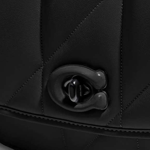 NWT Coach regular size Madison quilted shoulder bag black nappa leather - Picture 4 of 13